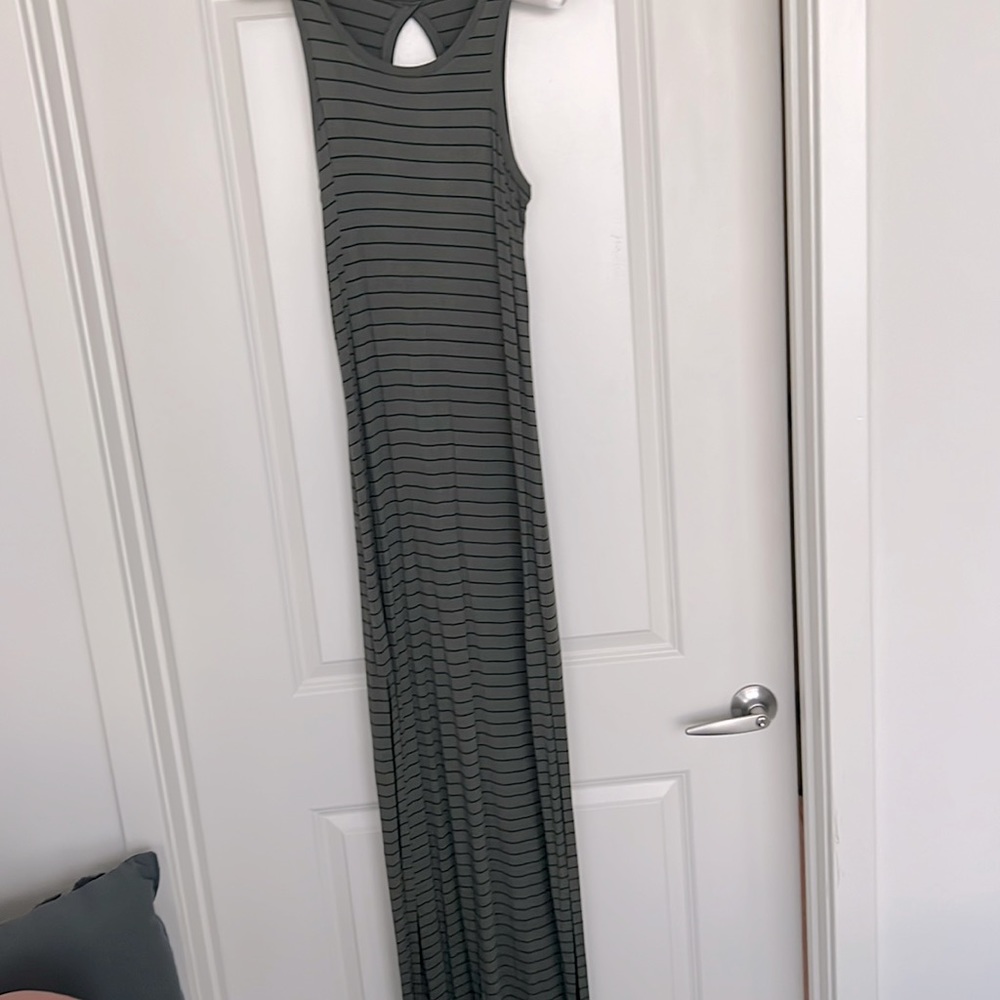 Maxi dress small. Extra long